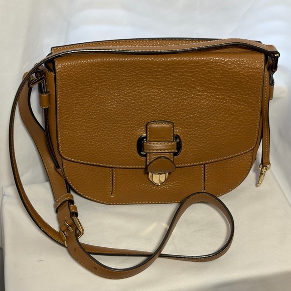 Michael Kors Handbags - MICHAEL KORS Tan Pebbled Leather Crossbody Bag